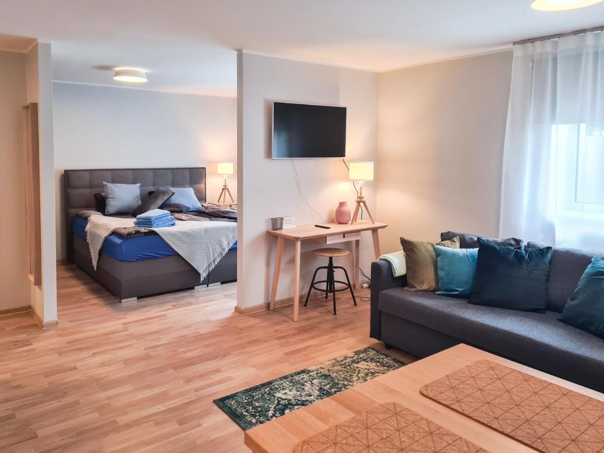 Ohtu Poik 2 City Center Basement Apartment Pärnu Extérieur photo