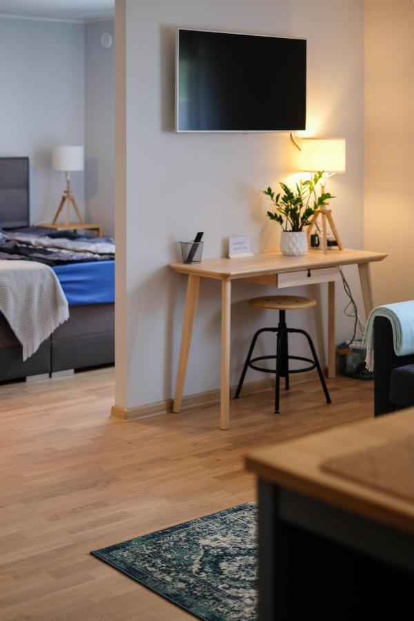 Ohtu Poik 2 City Center Basement Apartment Pärnu Extérieur photo